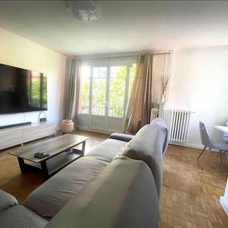 Modern 2 Bedroom Apartment Near Paris Metro, Giant Flat Screen Tv 85 Inches, Balcony, Free Parking Ivry-sur-Seine Extérieur photo