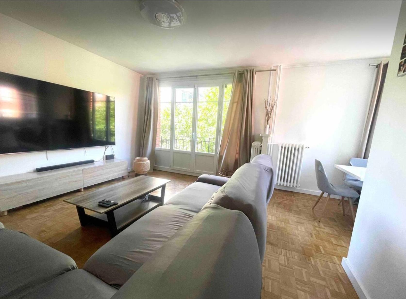 Modern 2 Bedroom Apartment Near Paris Metro, Giant Flat Screen Tv 85 Inches, Balcony, Free Parking Ivry-sur-Seine Extérieur photo