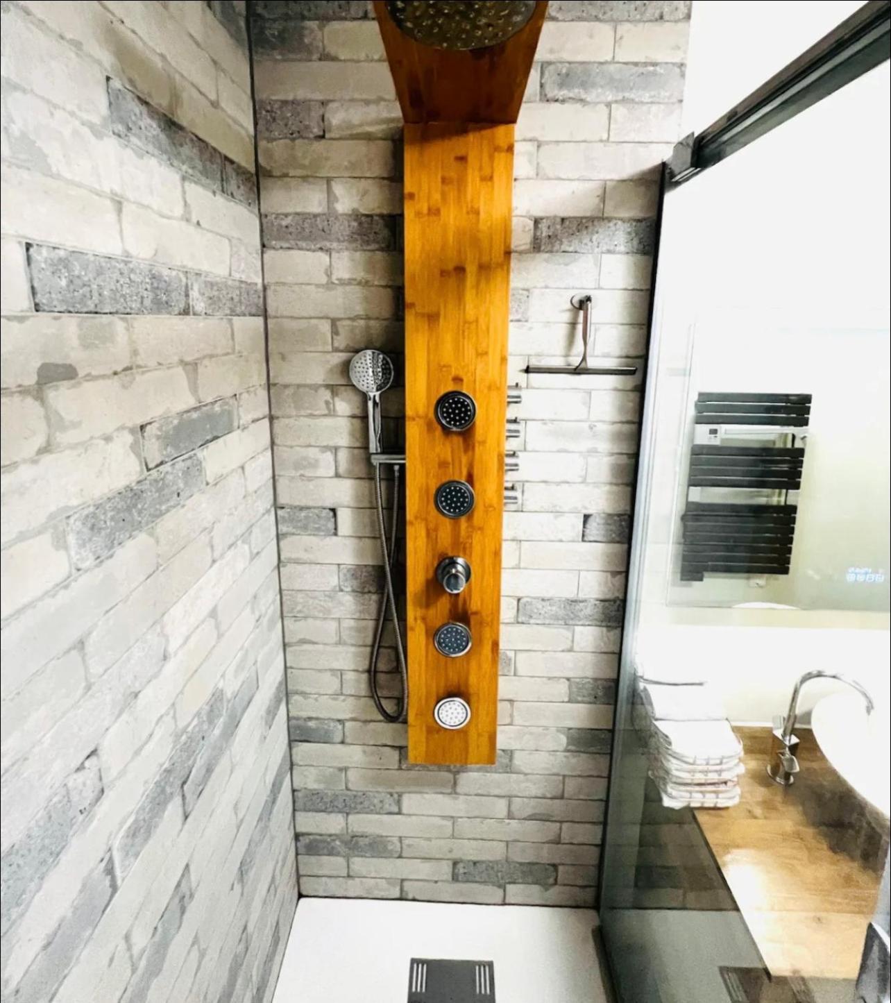 Modern 2 Bedroom Apartment Near Paris Metro, Giant Flat Screen Tv 85 Inches, Balcony, Free Parking Ivry-sur-Seine Extérieur photo